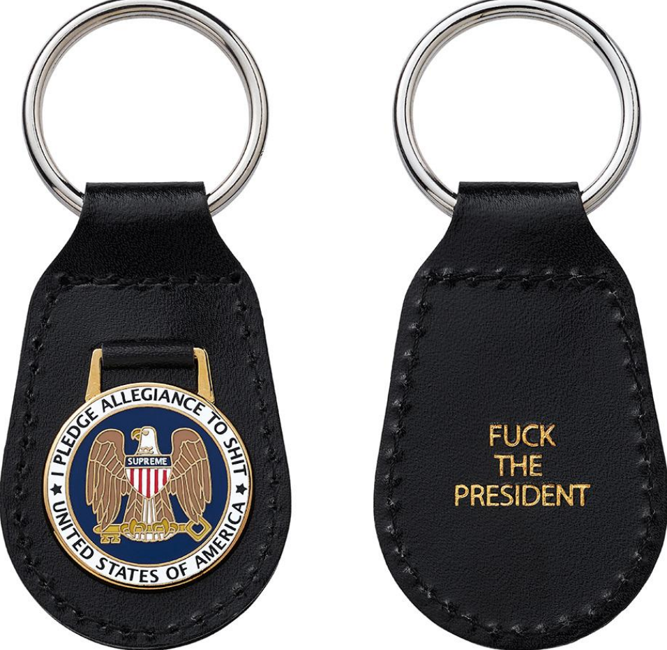 SUPREME - PLEDGE KEYCHAIN