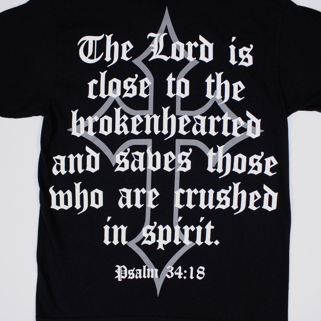 PAIN IS PURE JESUS PSALM 34:18 TEE BLACK/WHITE
