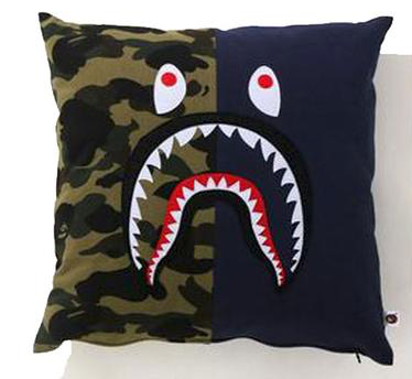 A BATHING APE Goods 1ST CAMO SHARK SQUARE CUSHION NAVY