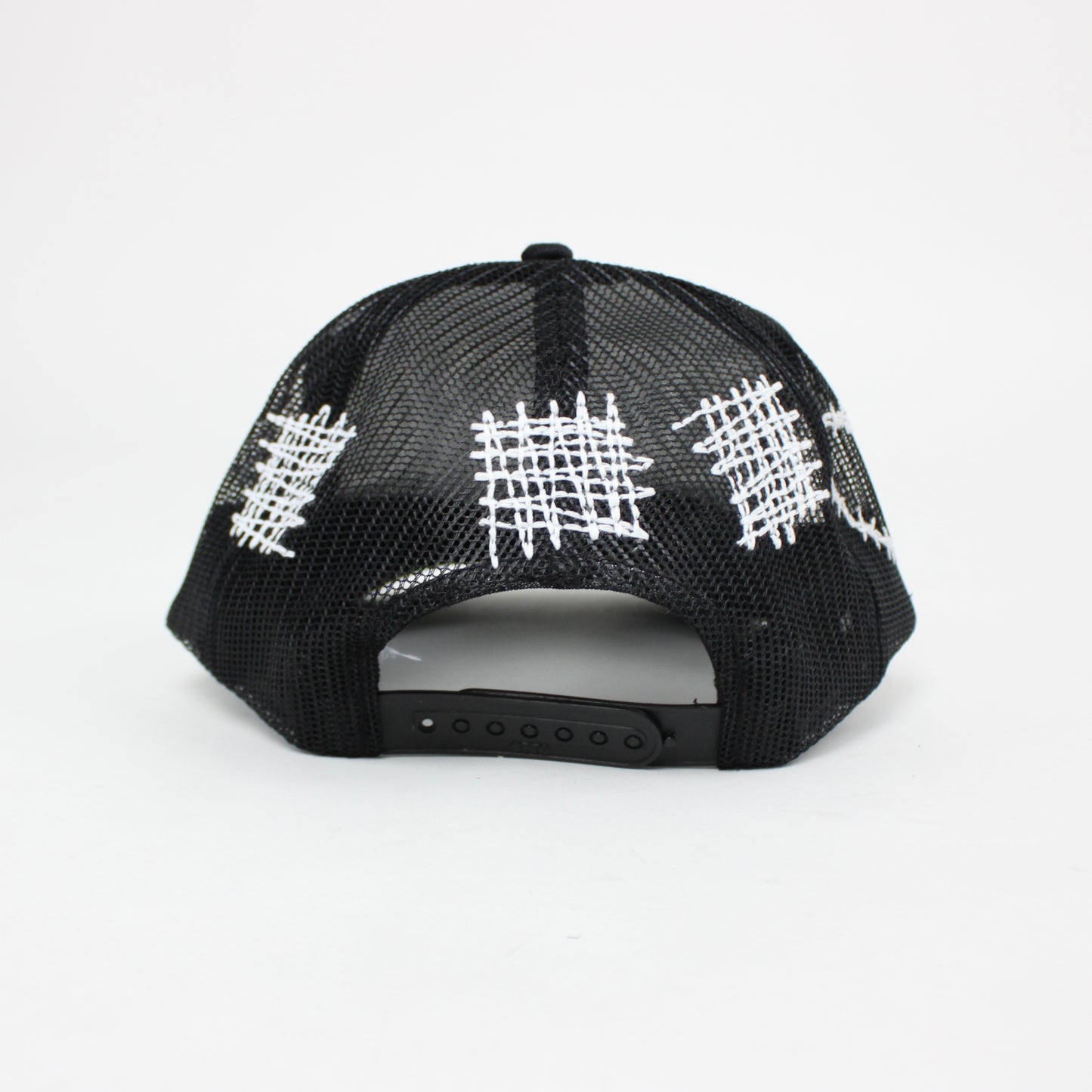 PAIN IS PURE 'PURE' LOGO NEEDLE REPAIR TRUCKER HAT BLACK/WHITE (LIMITED)