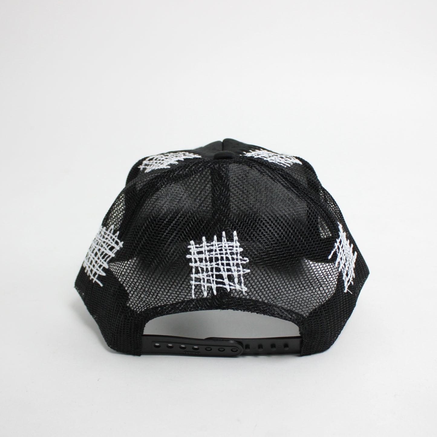 PAIN IS PURE 'PURE' LOGO NEEDLE REPAIR TRUCKER HAT BLACK/GREY
